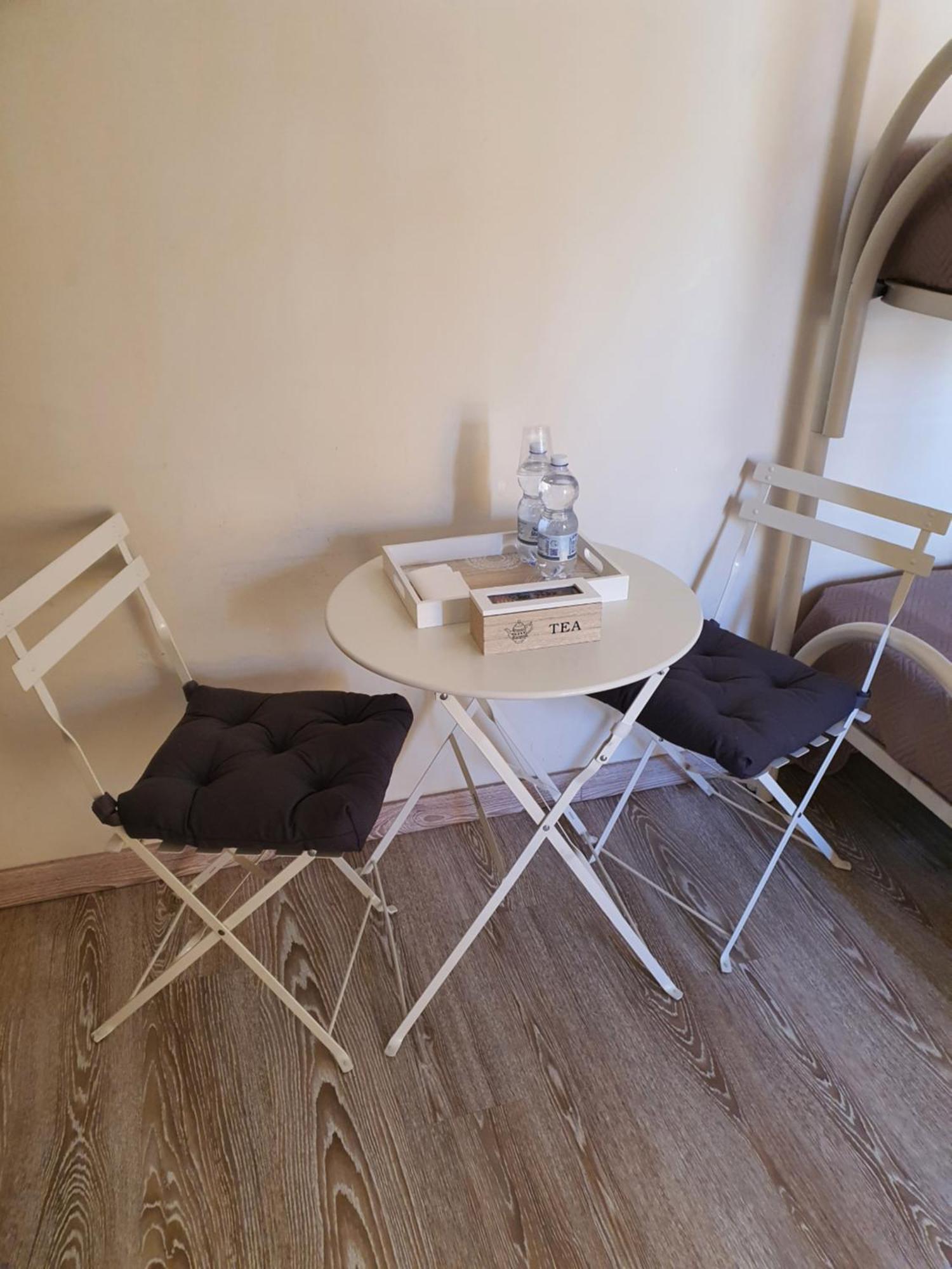 4Rooms Guest House Free Wi-Fi Salerno Zewnętrze zdjęcie